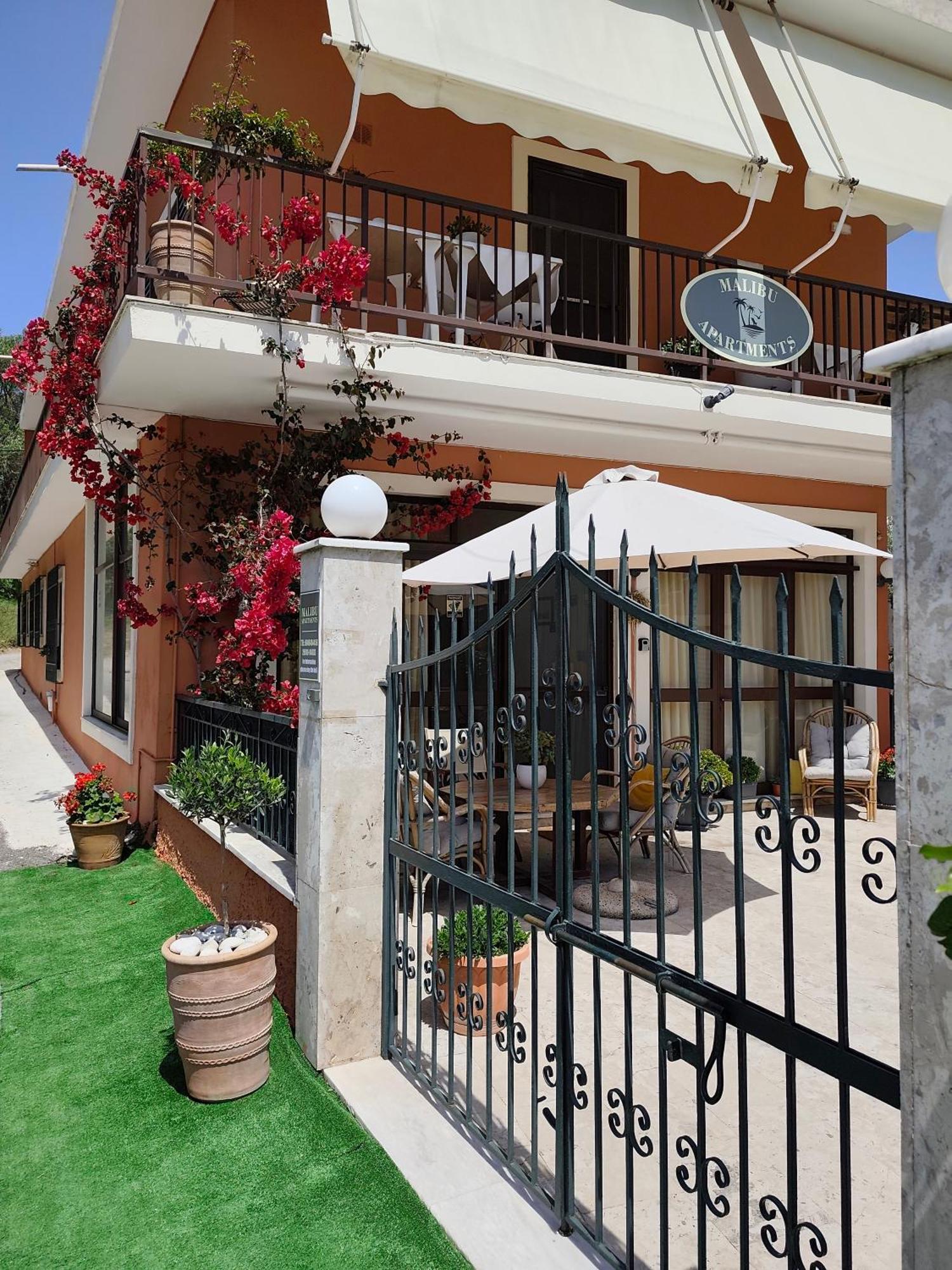 Malibu Daire Glifada Dış mekan fotoğraf